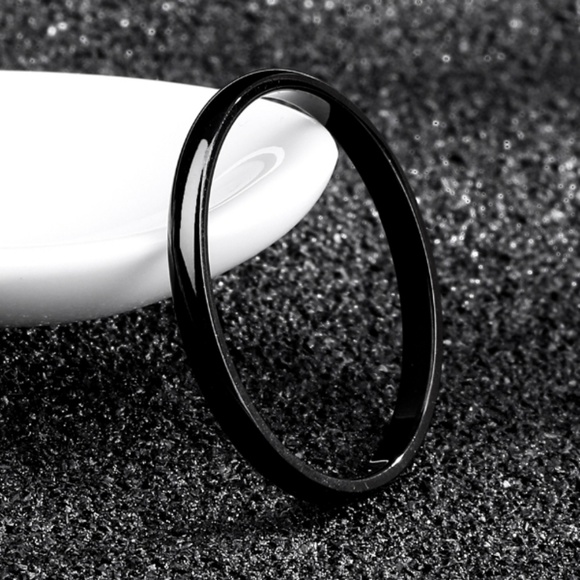 Titanium Steel Hypoallergenic Wedding Band - Picture 2 of 5